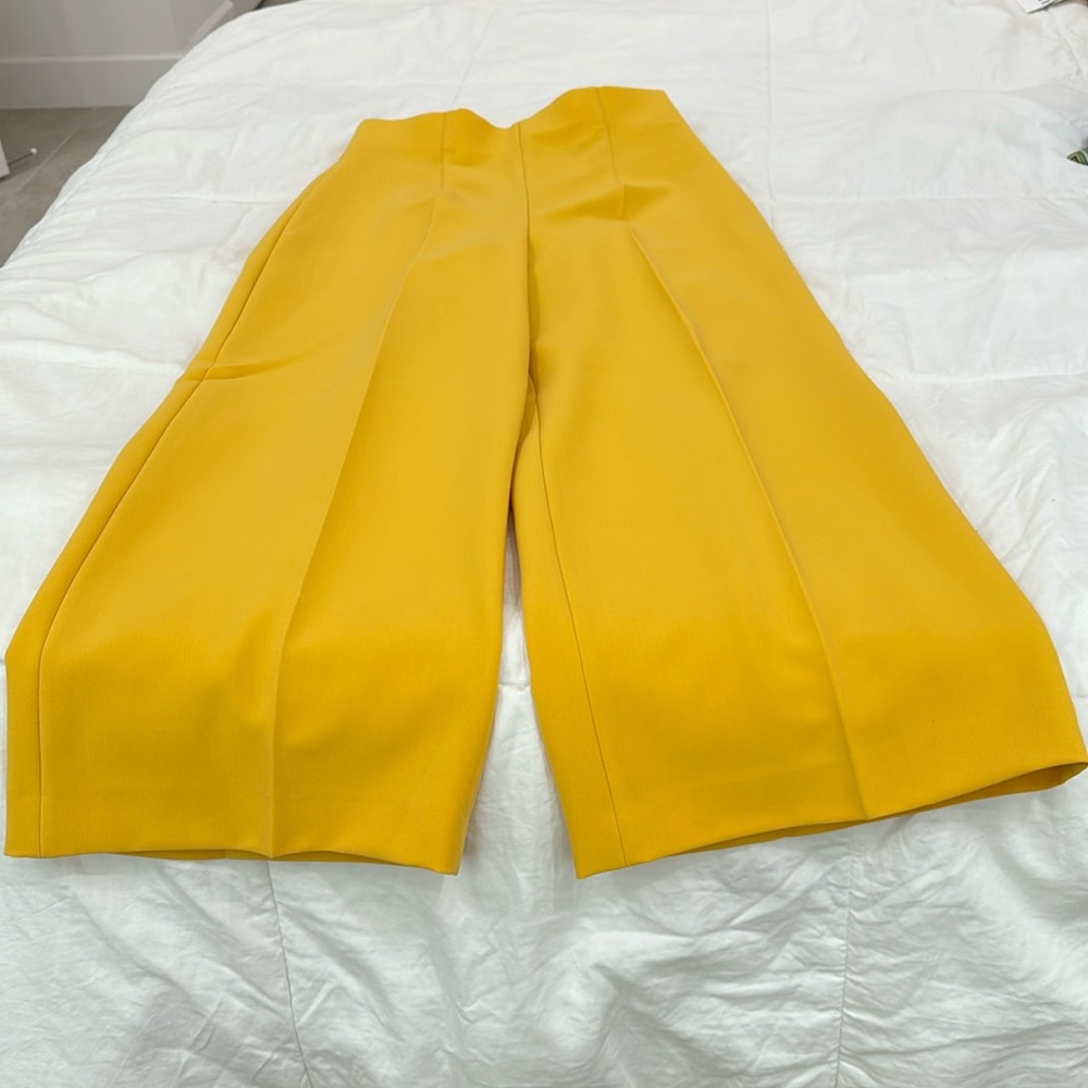 Zara yellow pants
